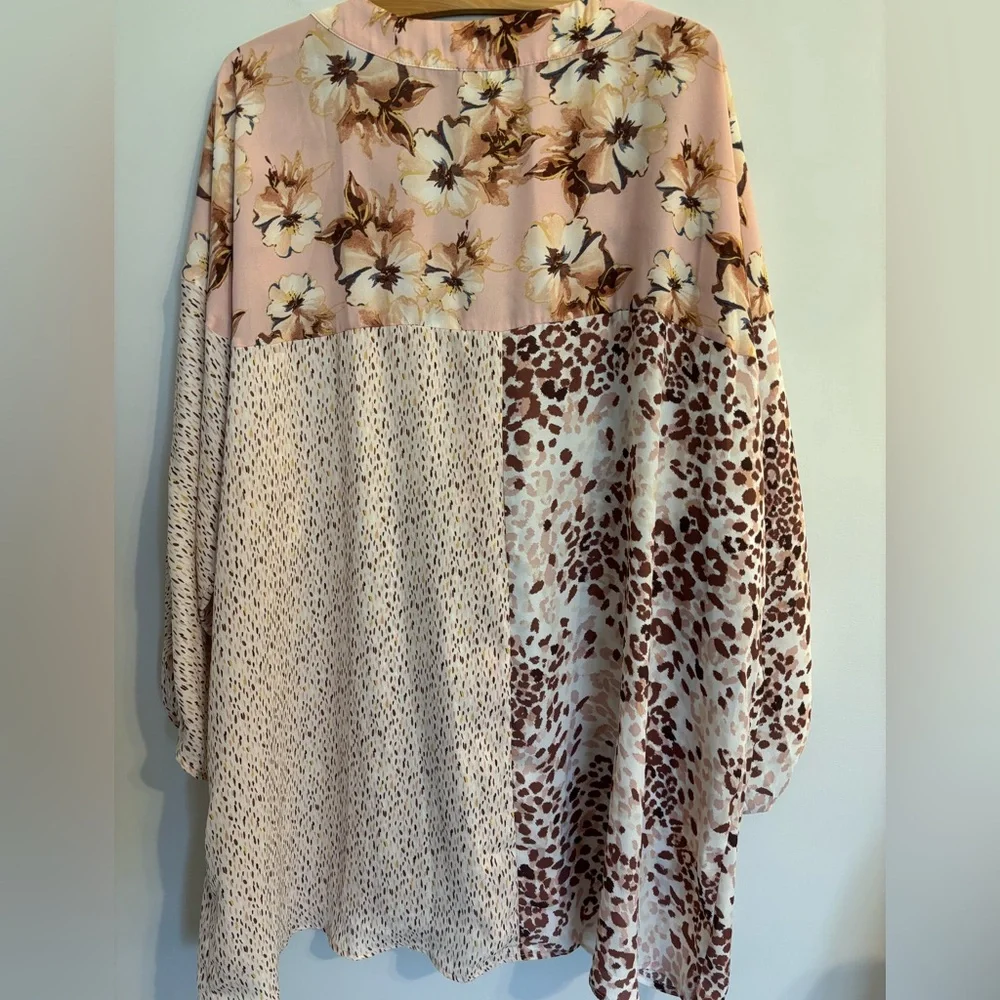 Cato Plus Size Floral Animal print blouse 3/4 sleeve - Picture 3 of 8